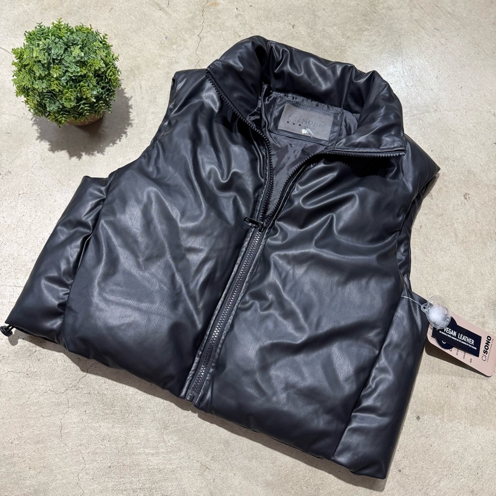 Ci Sono NWT Black Faux Leather Puffer Vest Size M Vamp Goth Edgy Fall Moto Biker